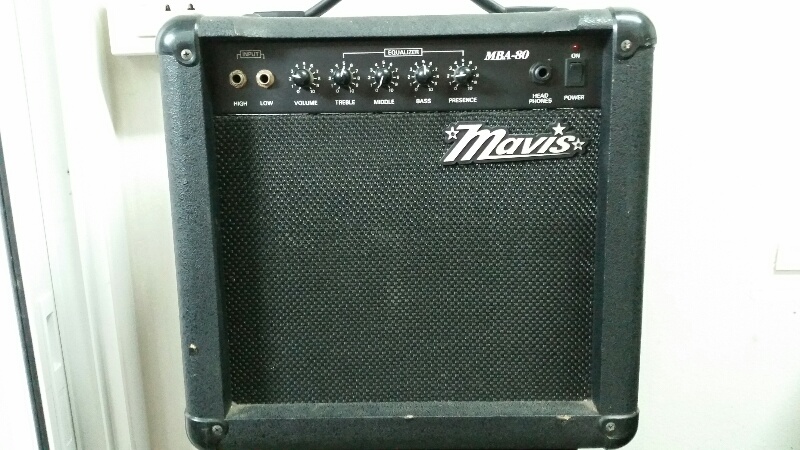 Mavis MBA 80 bass amp