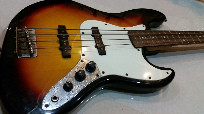 Legend jazzbass sunburst